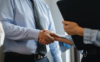 What could be the difference between business management and leadership?