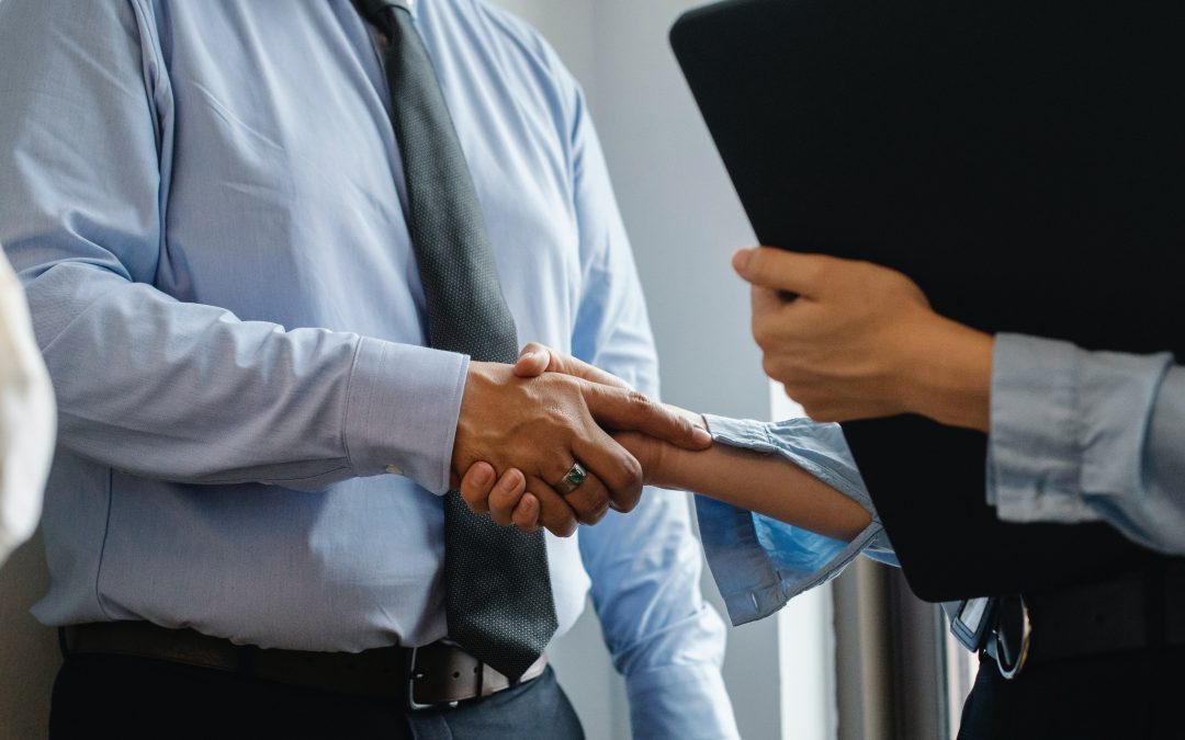 What could be the difference between business management and leadership?